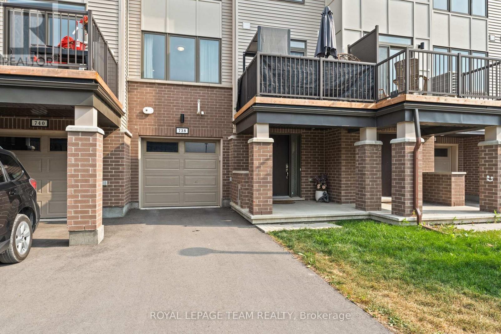 738 Chromite Private, Ottawa, Ontario  K2J 7J2 - Photo 3 - X12416439
