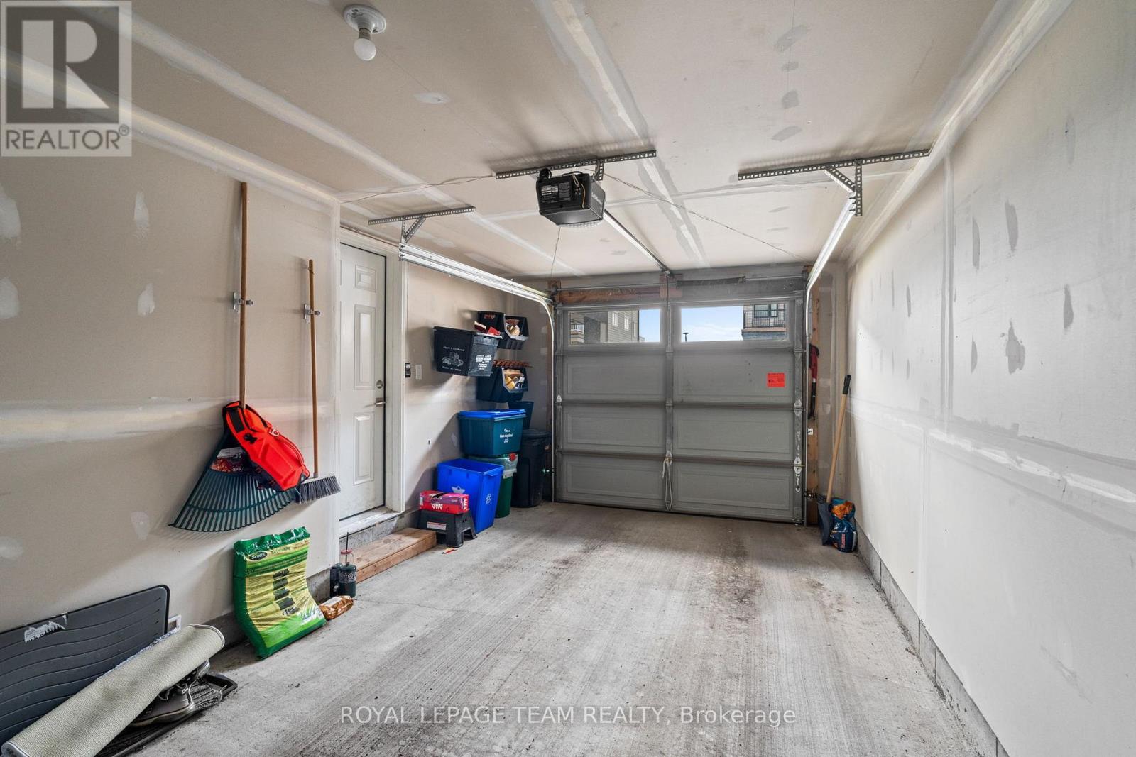 738 Chromite Private, Ottawa, Ontario  K2J 7J2 - Photo 35 - X12416439