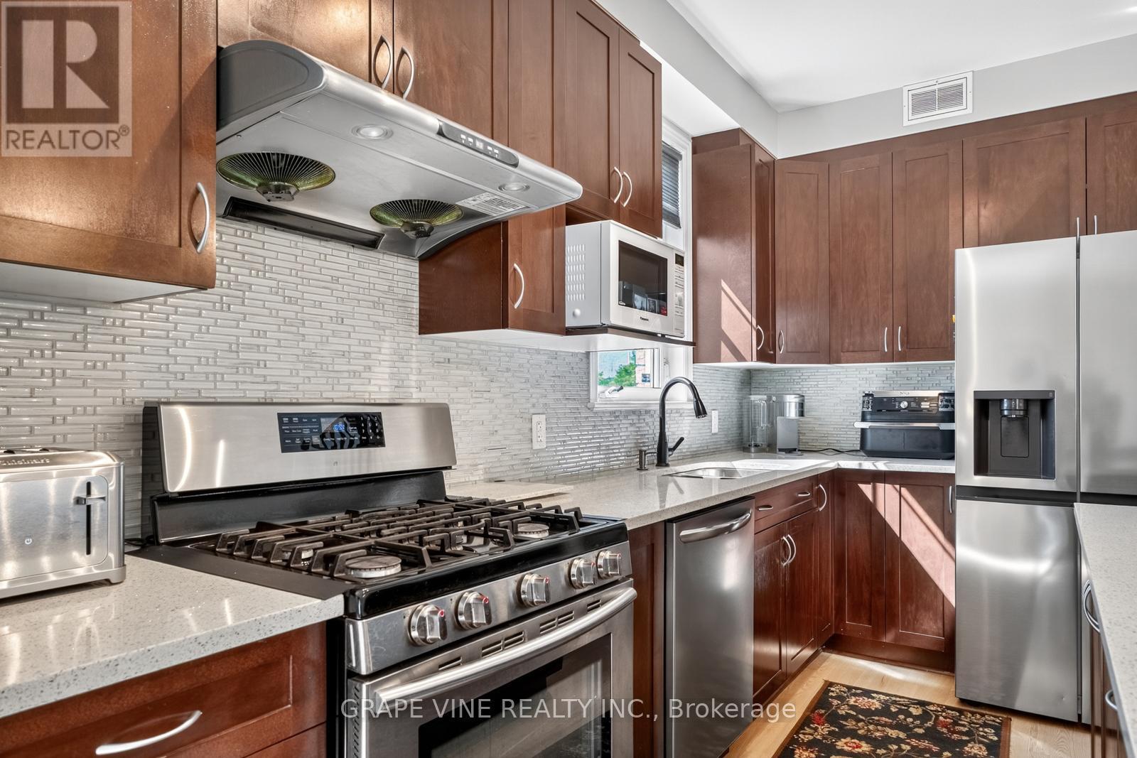 349 Grammond Circle, Ottawa, Ontario  K4A 0T6 - Photo 10 - X12416443