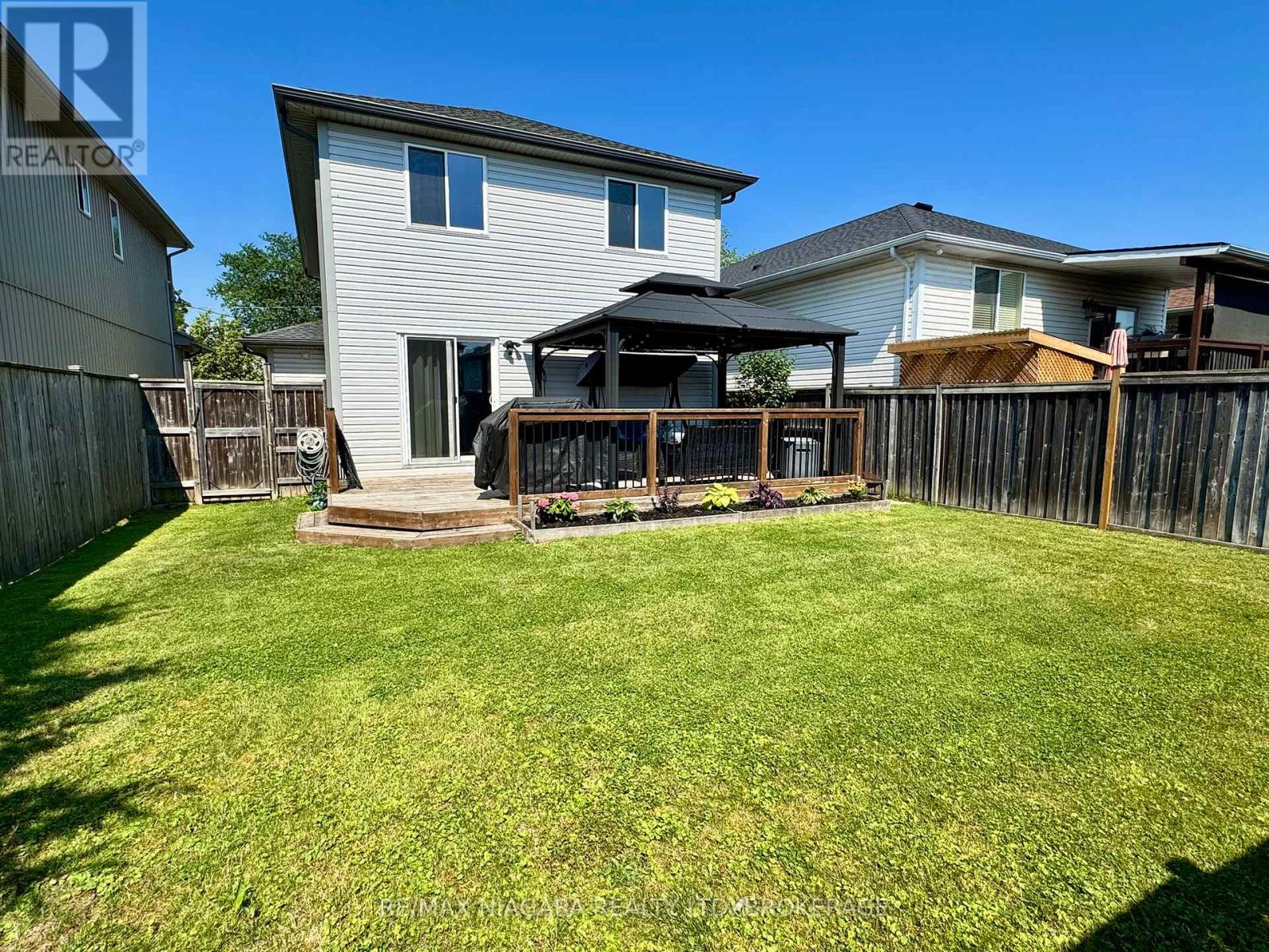 160 Wallace Avenue S, Welland (Lincoln/crowland), Ontario  L3B 1R5 - Photo 29 - X12416400