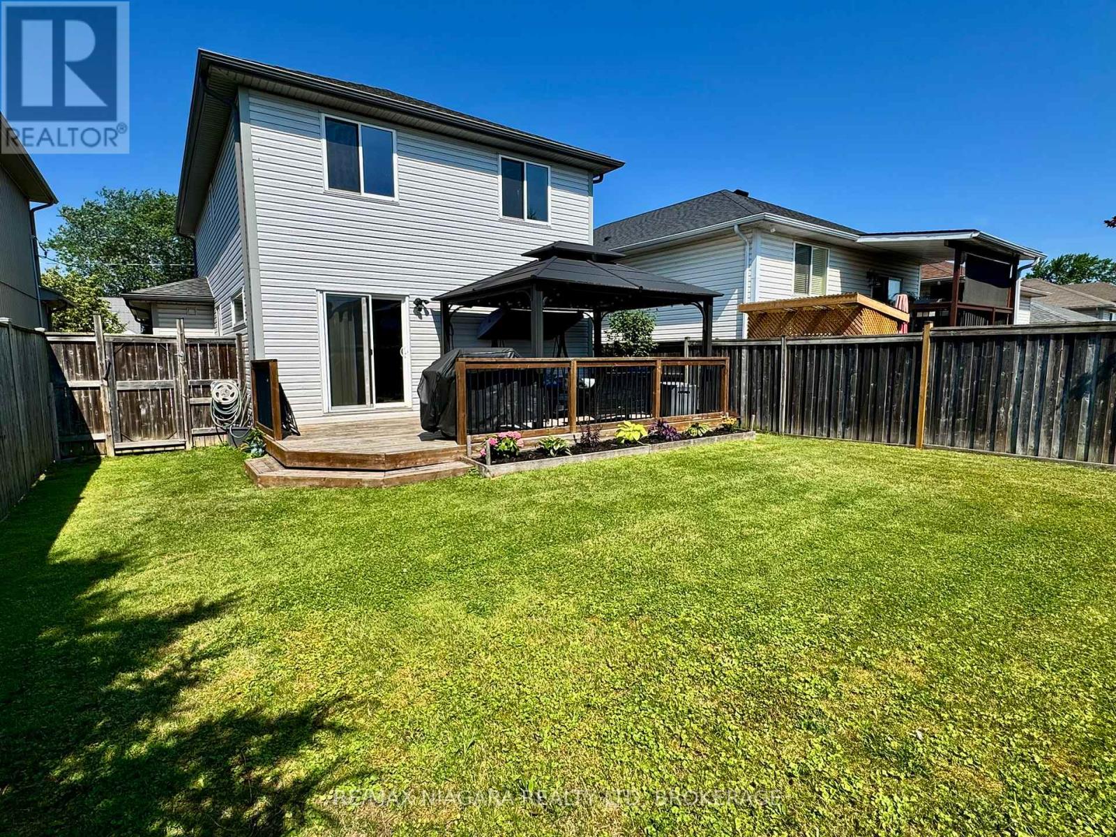 160 Wallace Avenue S, Welland (Lincoln/crowland), Ontario  L3B 1R5 - Photo 31 - X12416400