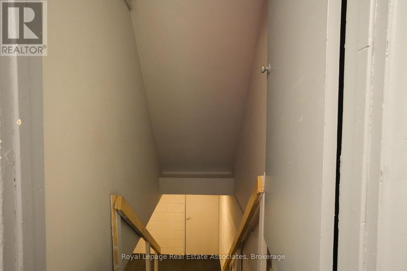 404 Royal York Road, Toronto, Ontario  M8Y 2R5 - Photo 11 - W12416350