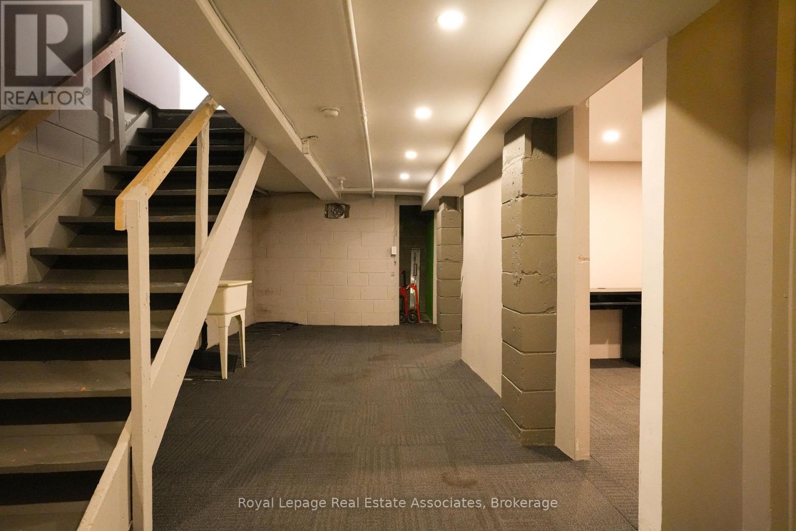 404 Royal York Road, Toronto, Ontario  M8Y 2R5 - Photo 13 - W12416350