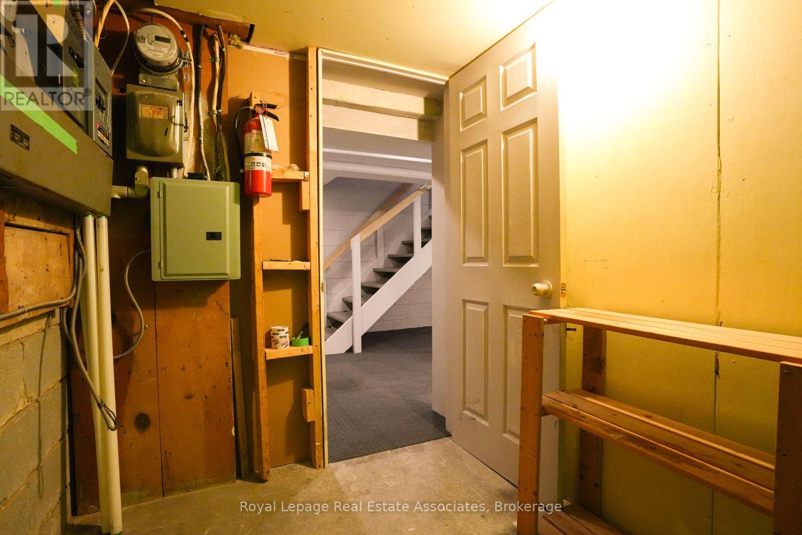 404 Royal York Road, Toronto, Ontario  M8Y 2R5 - Photo 15 - W12416350