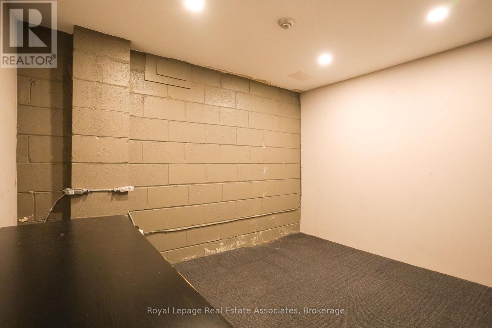 404 Royal York Road, Toronto, Ontario  M8Y 2R5 - Photo 18 - W12416350