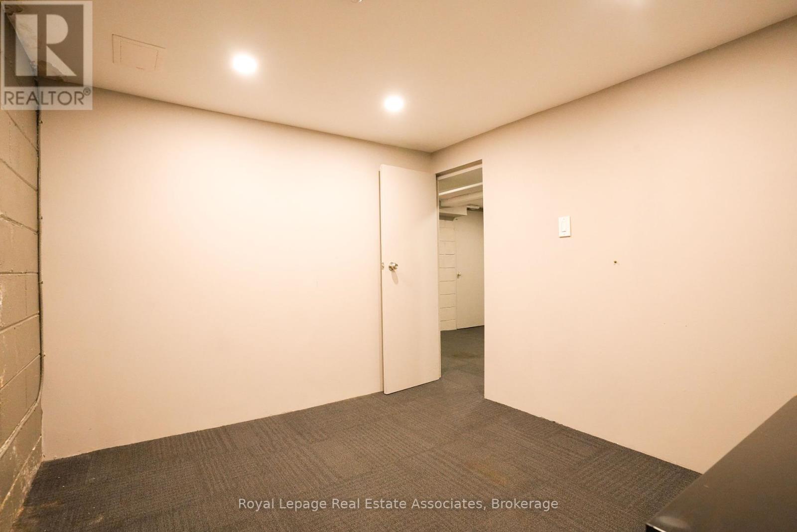404 Royal York Road, Toronto, Ontario  M8Y 2R5 - Photo 19 - W12416350