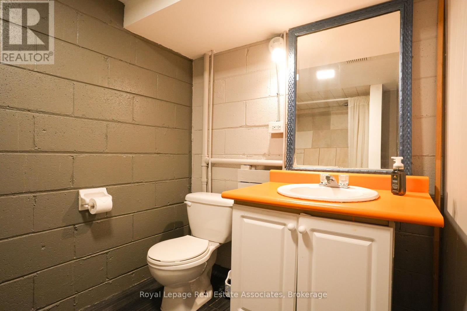 404 Royal York Road, Toronto, Ontario  M8Y 2R5 - Photo 22 - W12416350