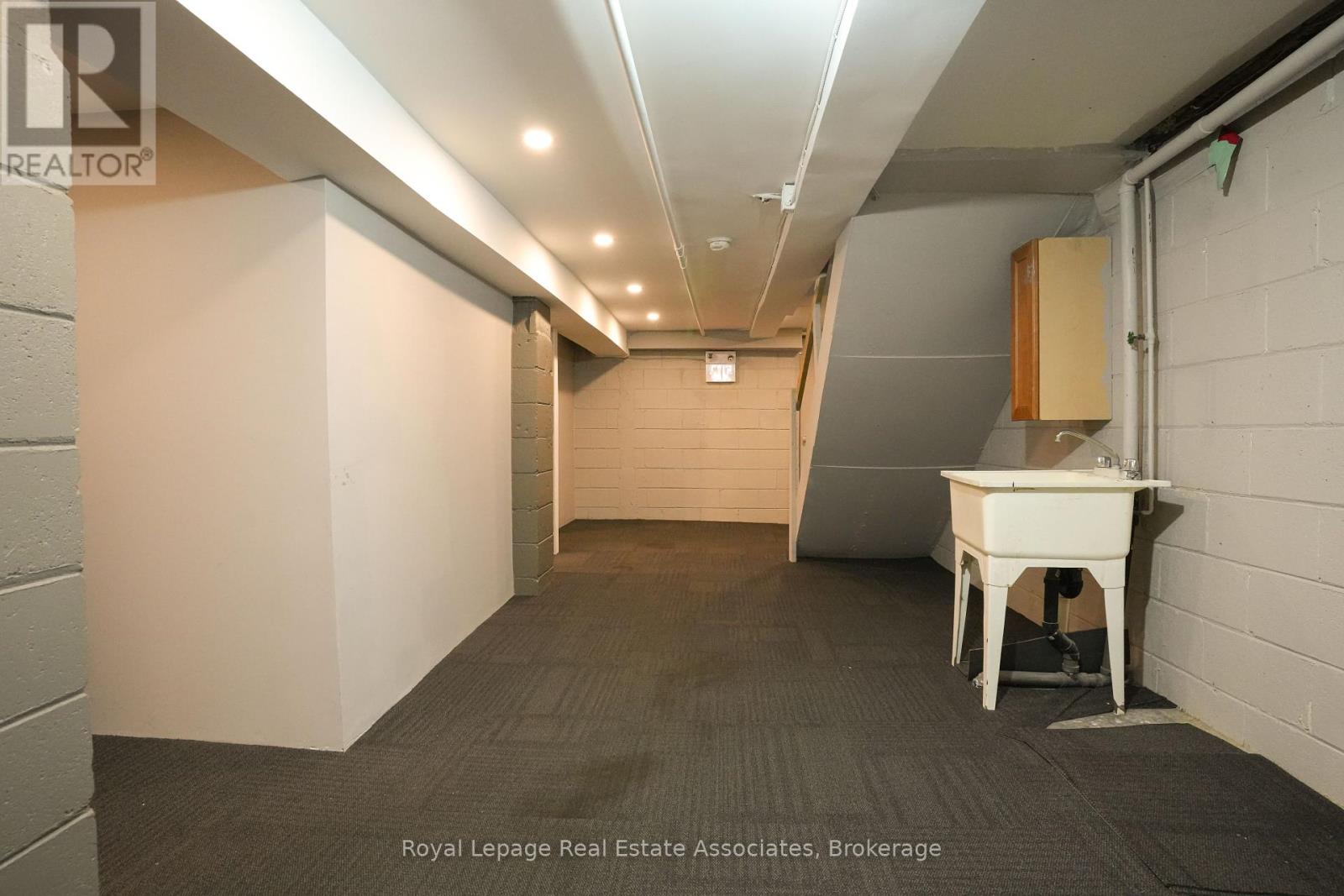 404 Royal York Road, Toronto, Ontario  M8Y 2R5 - Photo 24 - W12416350