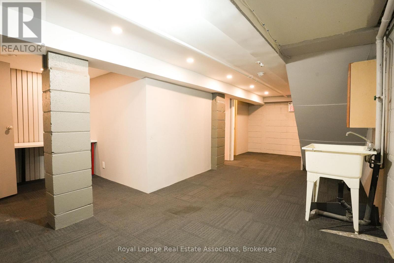 404 Royal York Road, Toronto, Ontario  M8Y 2R5 - Photo 25 - W12416350