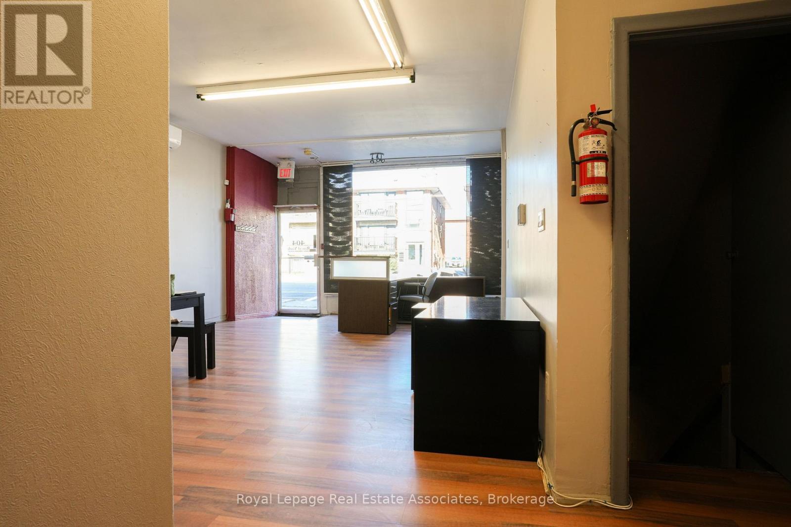 404 Royal York Road, Toronto, Ontario  M8Y 2R5 - Photo 28 - W12416350