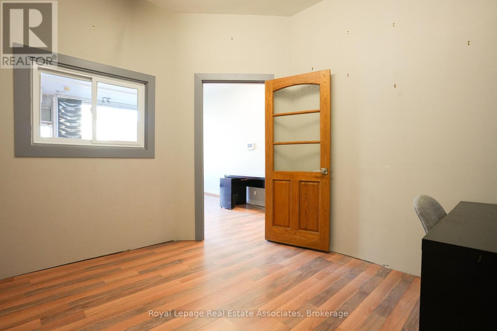 404 Royal York Road, Toronto, Ontario  M8Y 2R5 - Photo 7 - W12416350