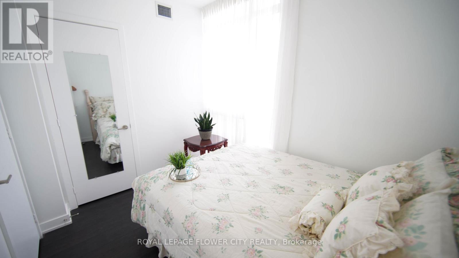 203 - 180 Veterans Drive, Brampton, Ontario  L7A 5G7 - Photo 15 - W12416373