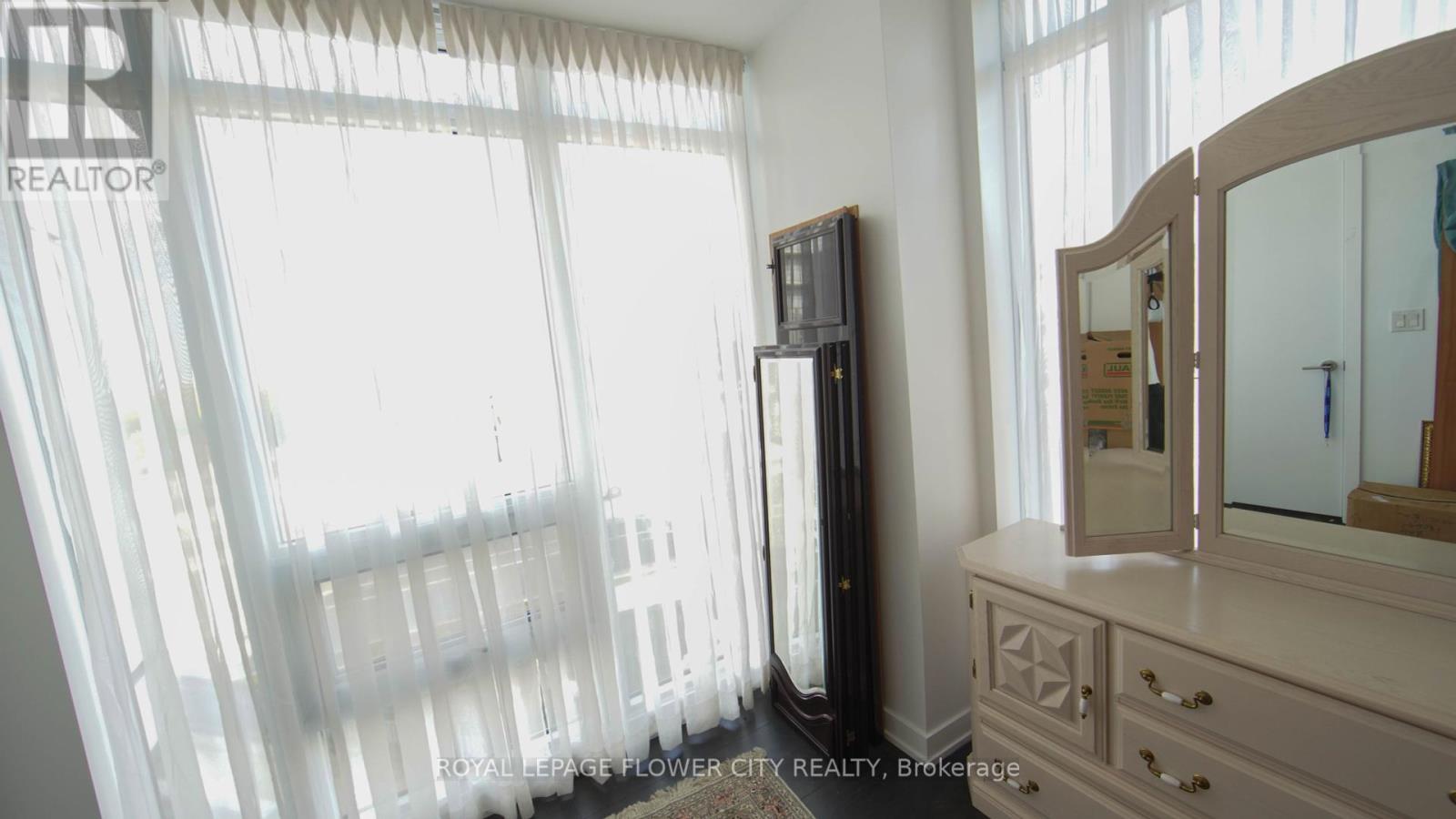 203 - 180 Veterans Drive, Brampton, Ontario  L7A 5G7 - Photo 17 - W12416373