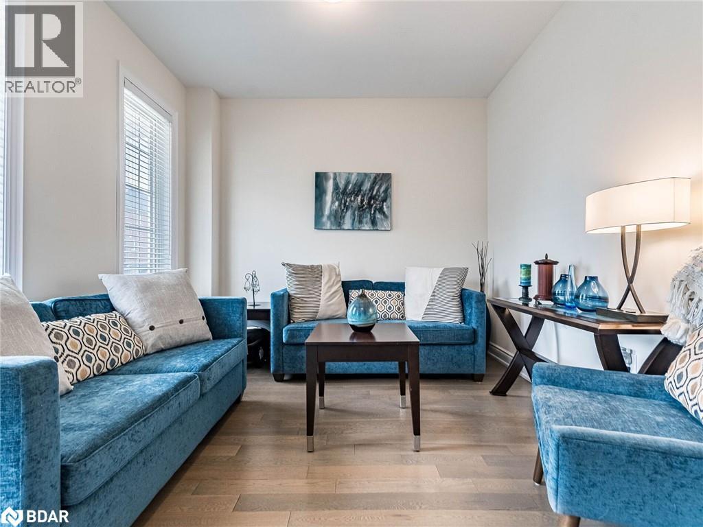 8779 Chickory Trail, Niagara Falls, Ontario  L2H 3S4 - Photo 3 - 40771924