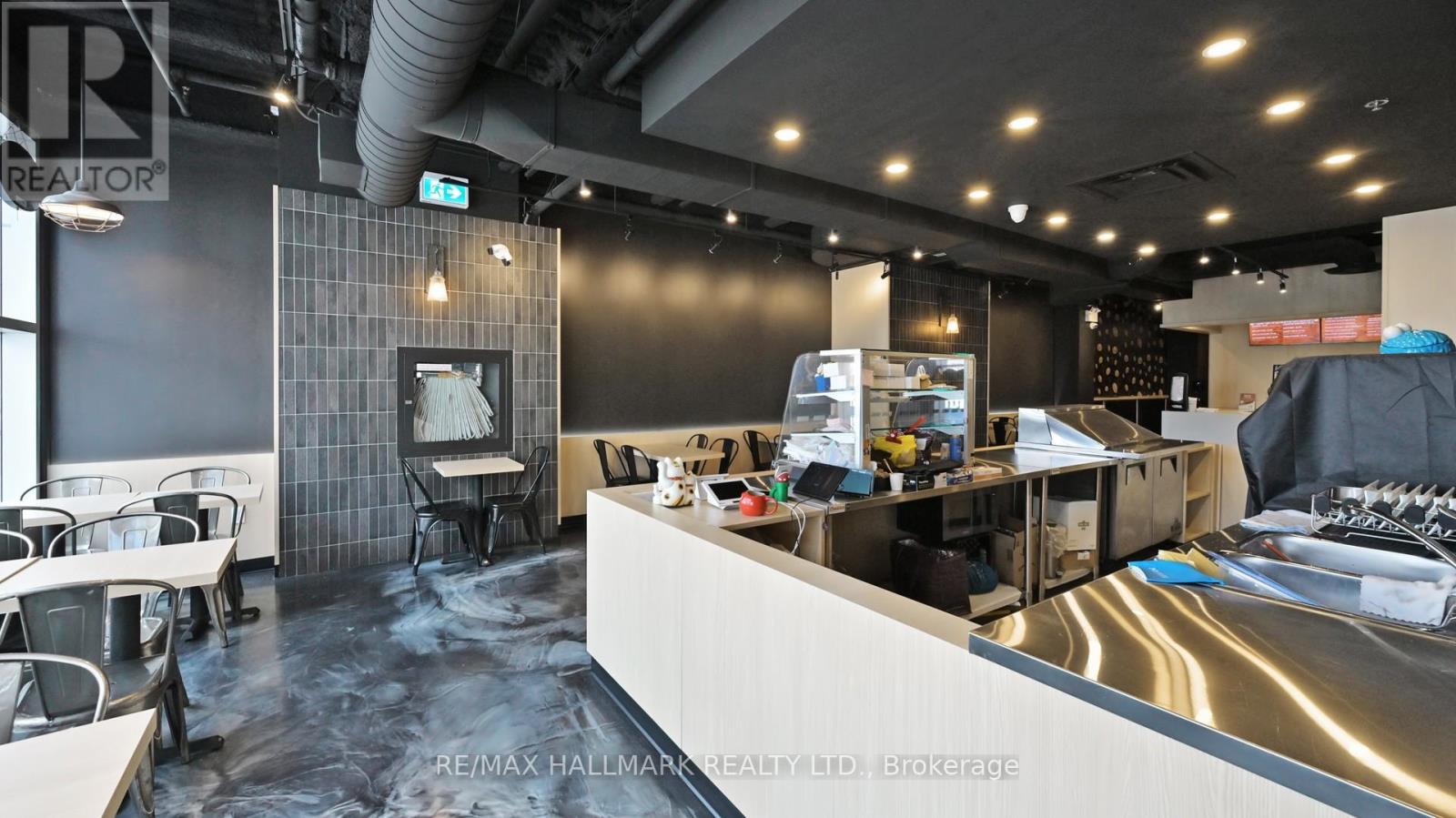 2nd Fl - 329 Yonge Street, Toronto, Ontario  M5B 1R7 - Photo 13 - C12414743