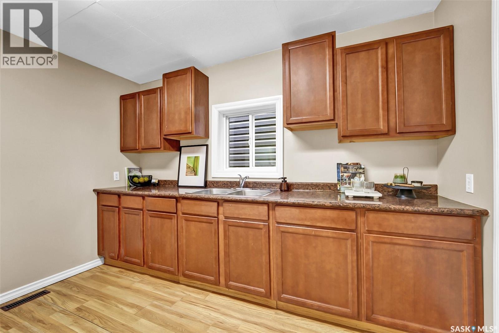 705 L Avenue S, Saskatoon, Saskatchewan  S7M 2H8 - Photo 17 - SK004498