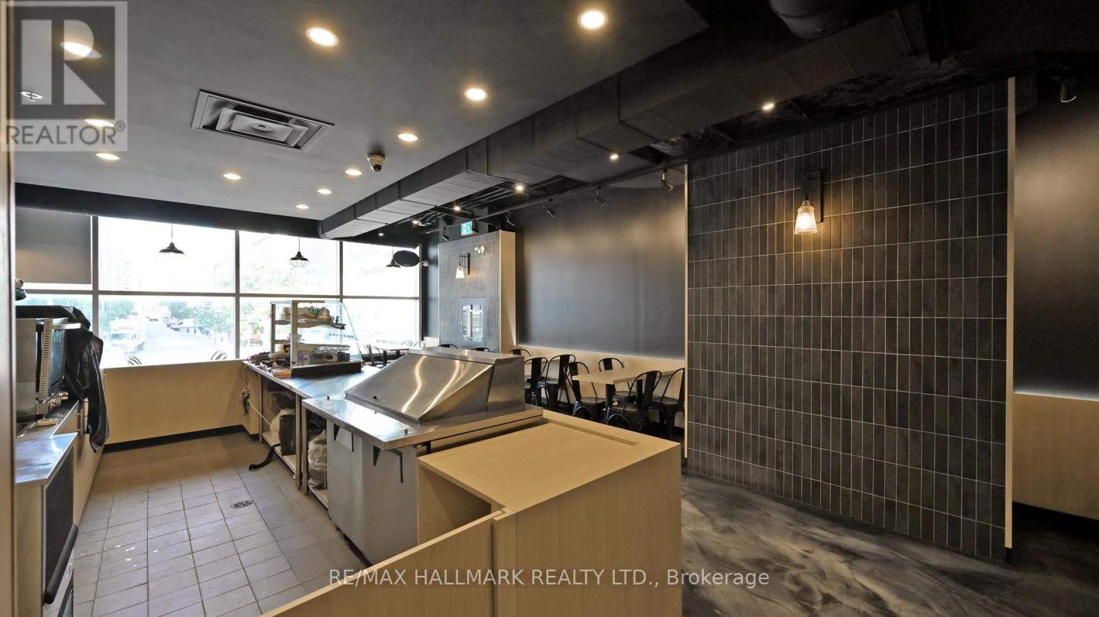 2nd Fl - 329 Yonge Street, Toronto, Ontario  M5B 1R7 - Photo 15 - C12414743