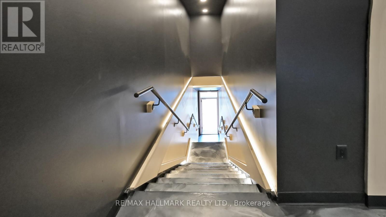 2nd Fl - 329 Yonge Street, Toronto, Ontario  M5B 1R7 - Photo 6 - C12414743