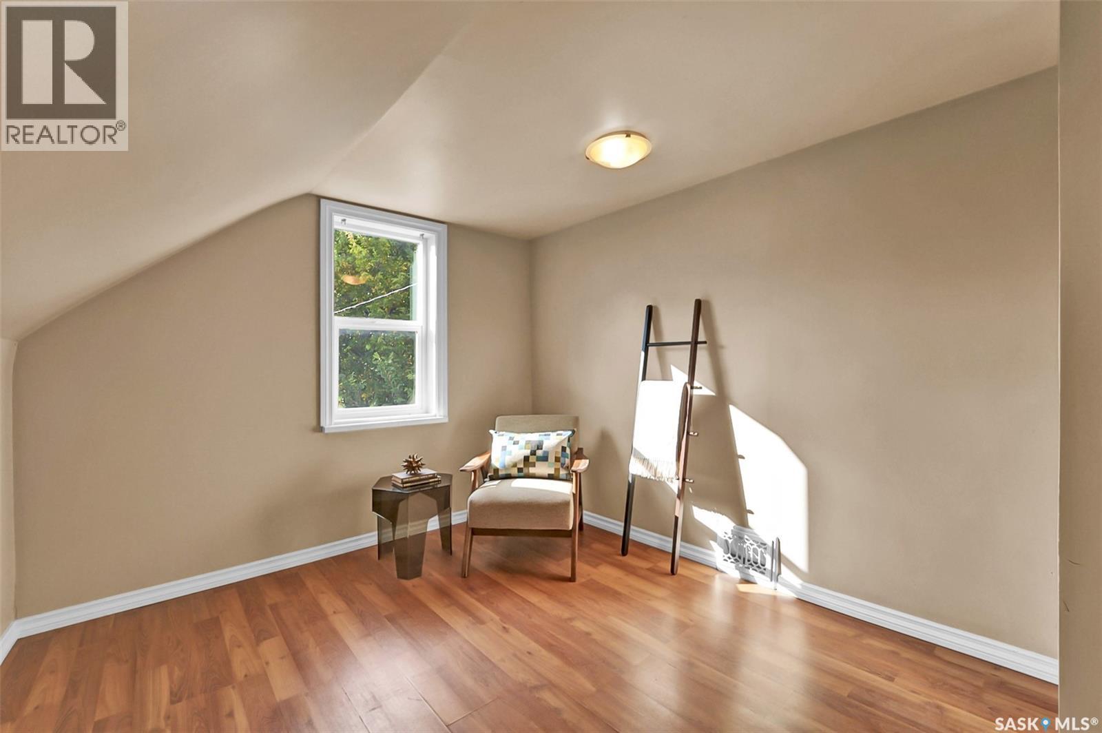 705 L Avenue S, Saskatoon, Saskatchewan  S7M 2H8 - Photo 22 - SK004498