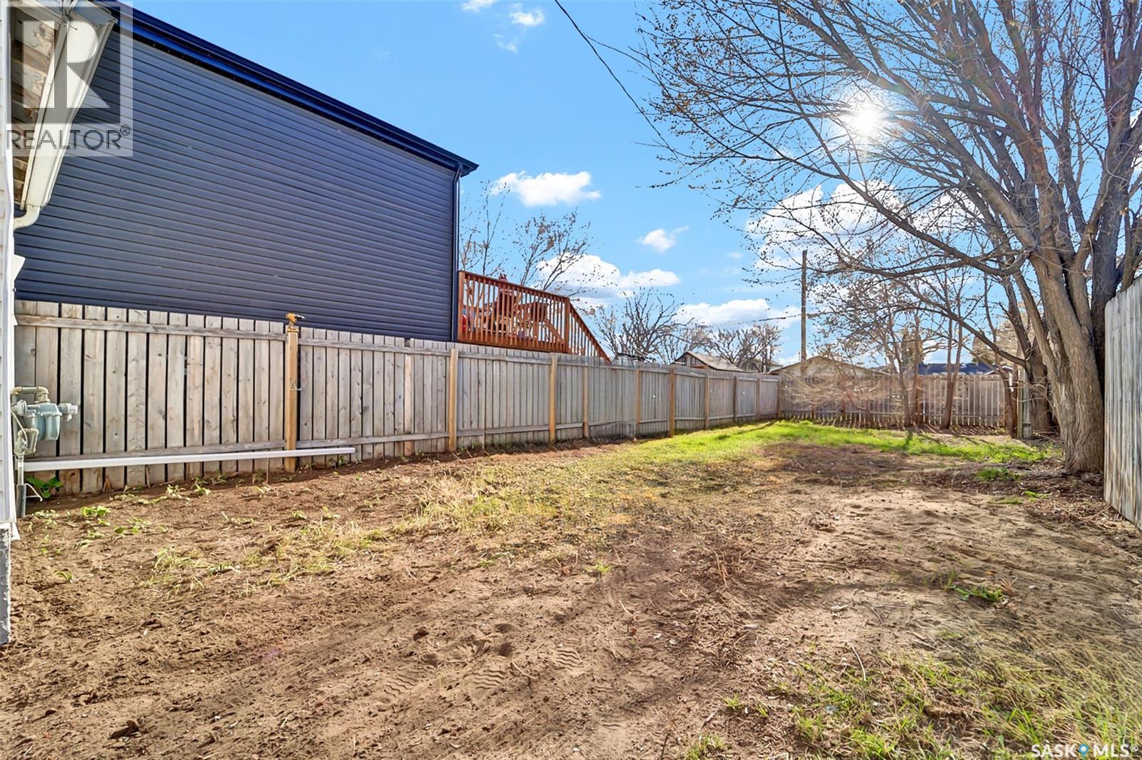 705 L Avenue S, Saskatoon, Saskatchewan  S7M 2H8 - Photo 37 - SK004498