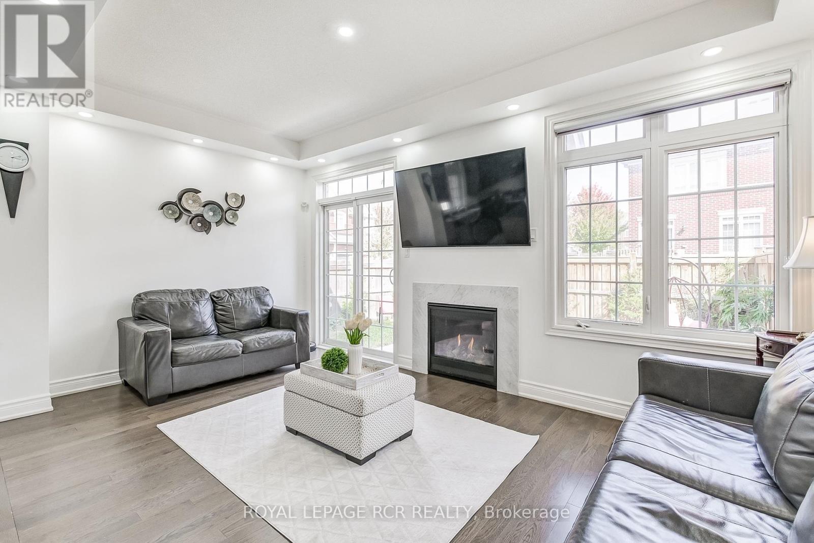 1 Silver Charm Drive, East Gwillimbury, Ontario  L9N 0S5 - Photo 24 - N12416172