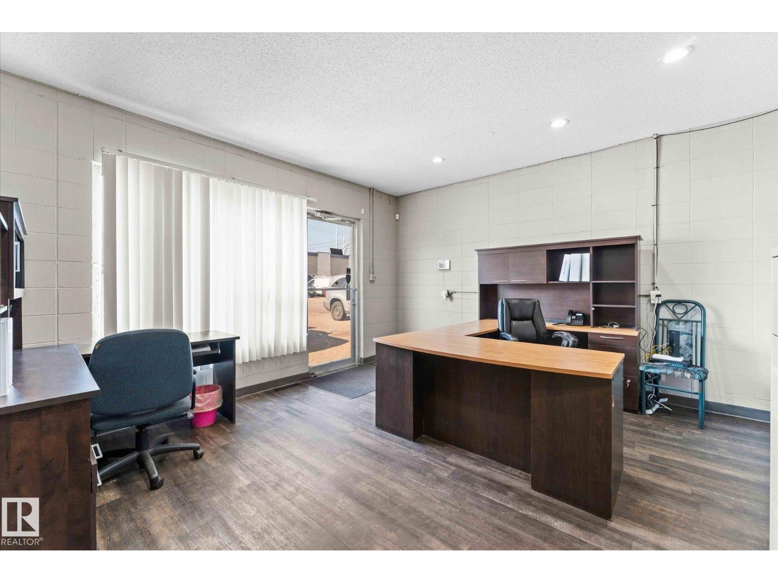 9613 62 Av Nw, Edmonton, Alberta  T6E 0E1 - Photo 4 - E4458677