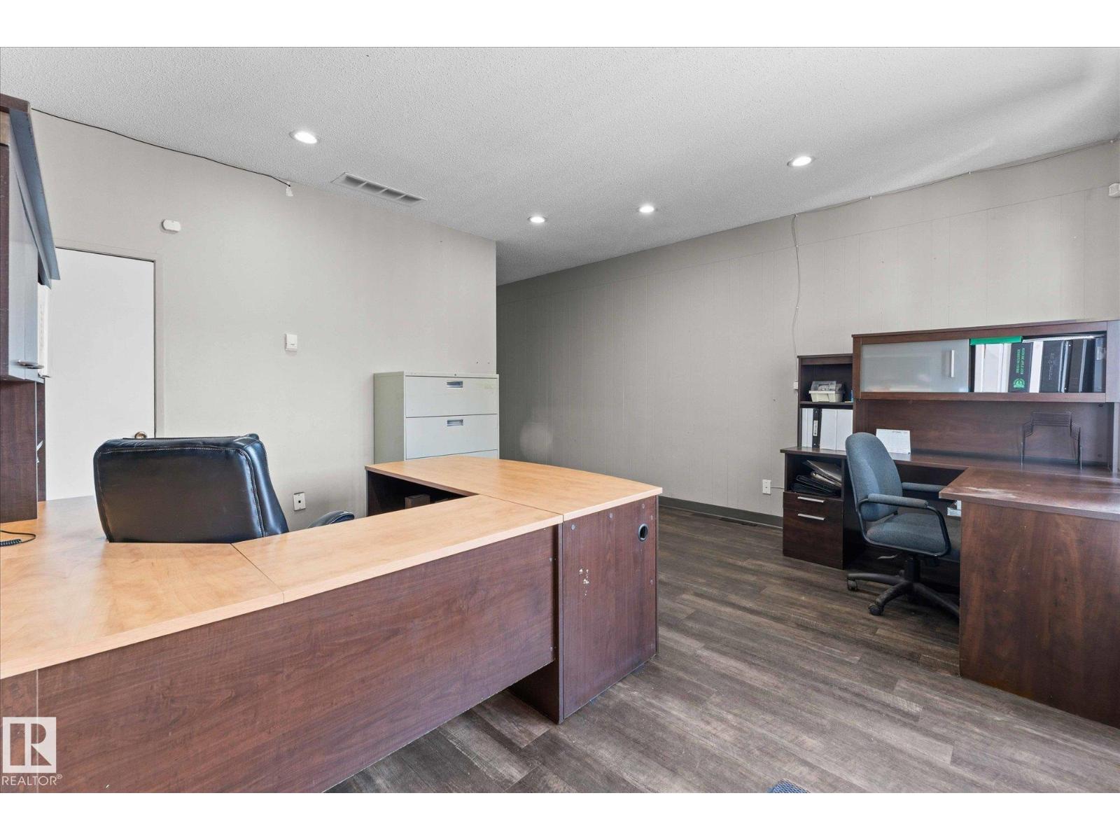 9613 62 Av Nw, Edmonton, Alberta  T6E 0E1 - Photo 6 - E4458677