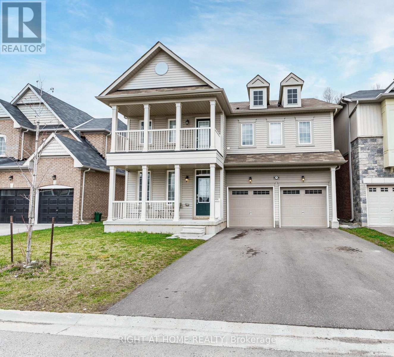 8779 Chickory Trail, Niagara Falls, Ontario  L2H 3S4 - Photo 1 - X12416370
