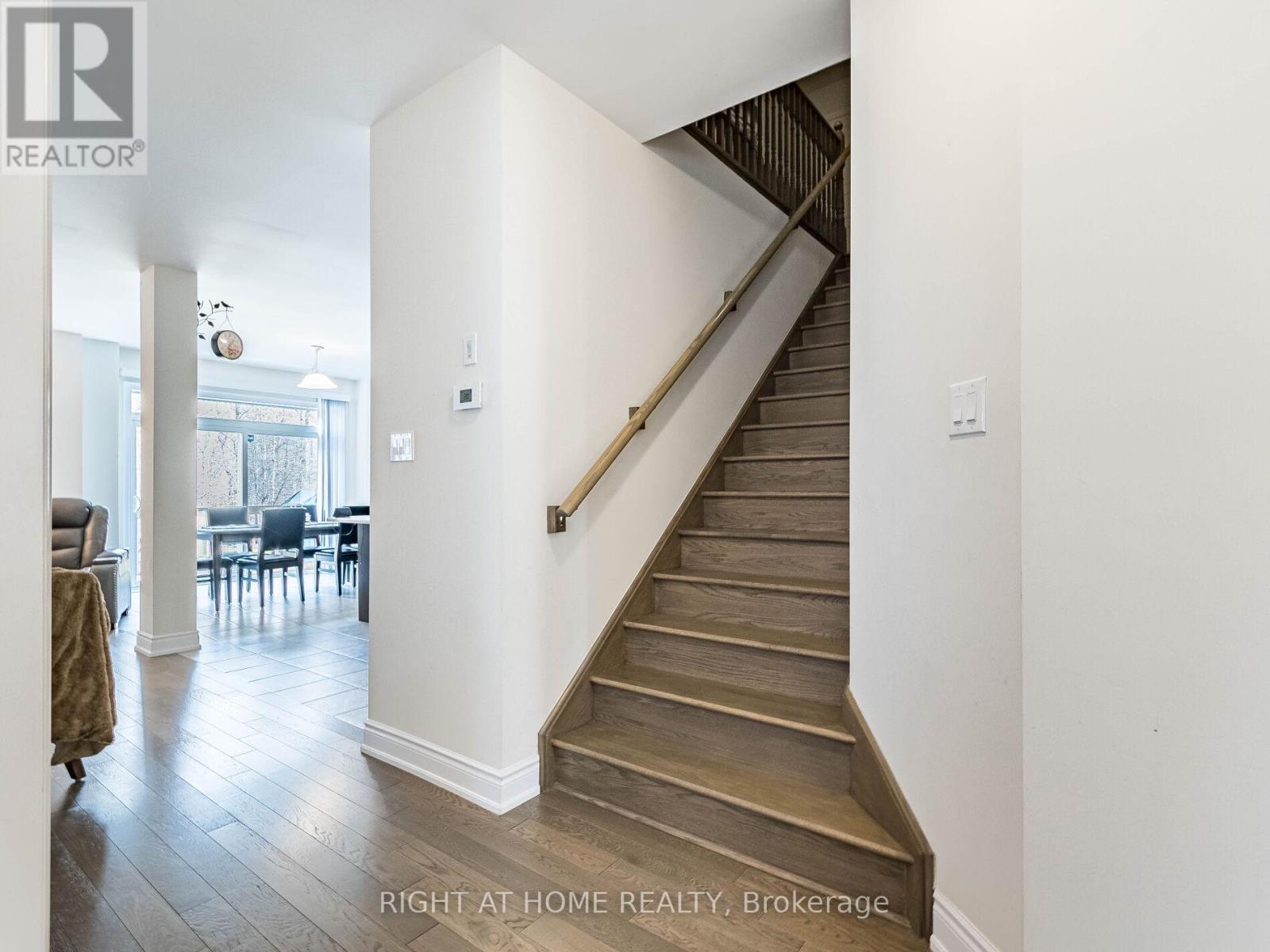 8779 Chickory Trail, Niagara Falls, Ontario  L2H 3S4 - Photo 17 - X12416370