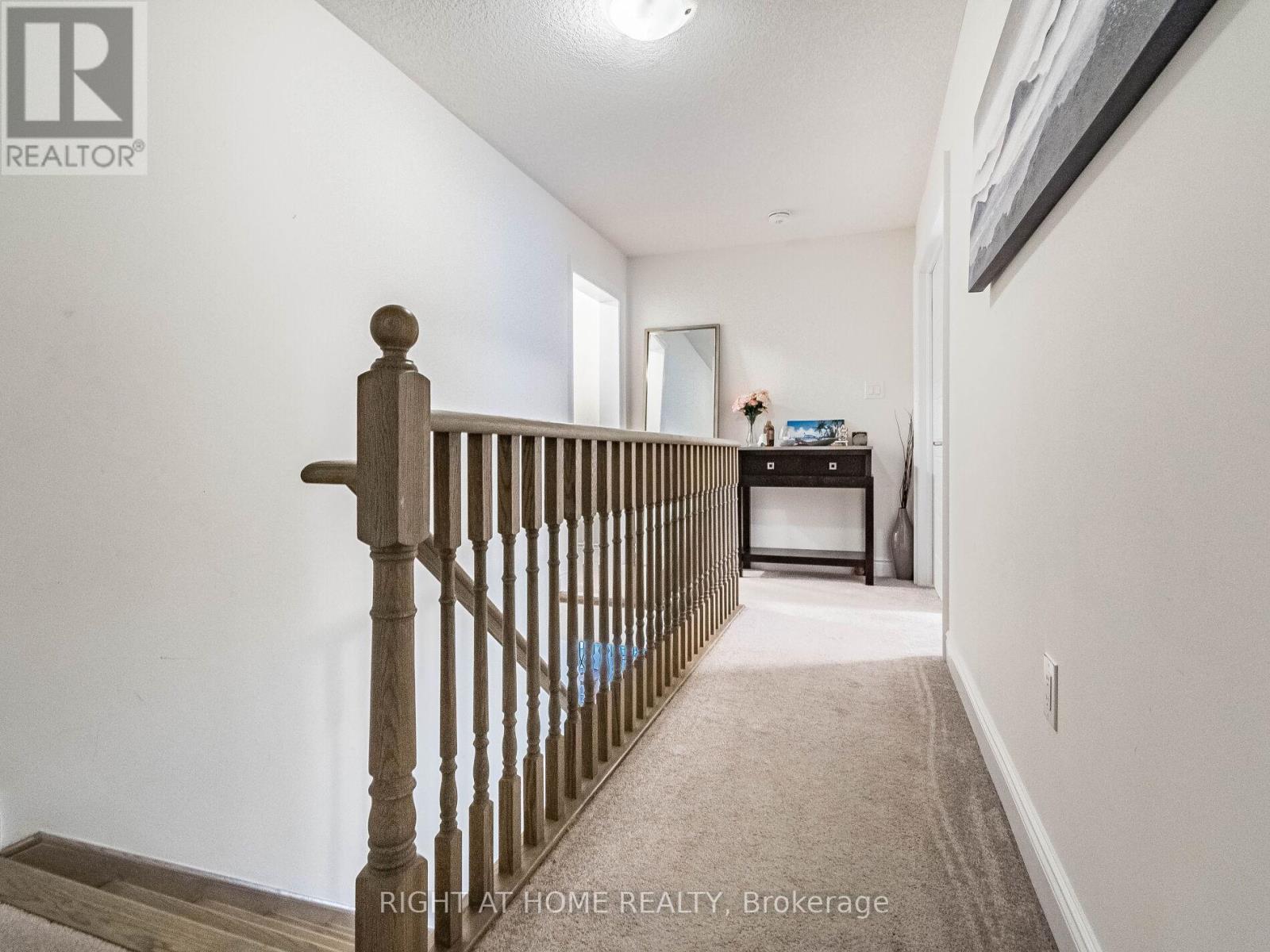 8779 Chickory Trail, Niagara Falls, Ontario  L2H 3S4 - Photo 19 - X12416370