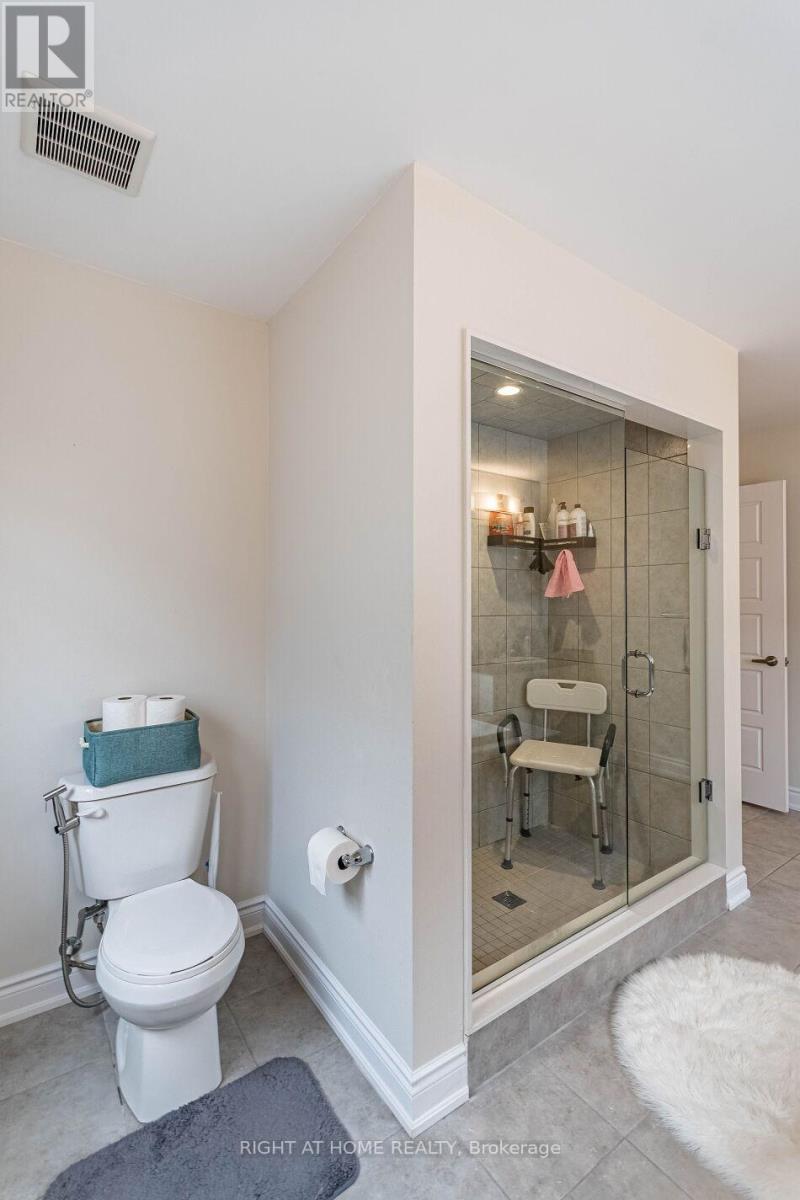 8779 Chickory Trail, Niagara Falls, Ontario  L2H 3S4 - Photo 29 - X12416370