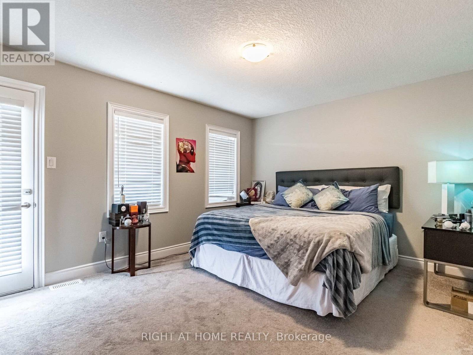 8779 Chickory Trail, Niagara Falls, Ontario  L2H 3S4 - Photo 34 - X12416370