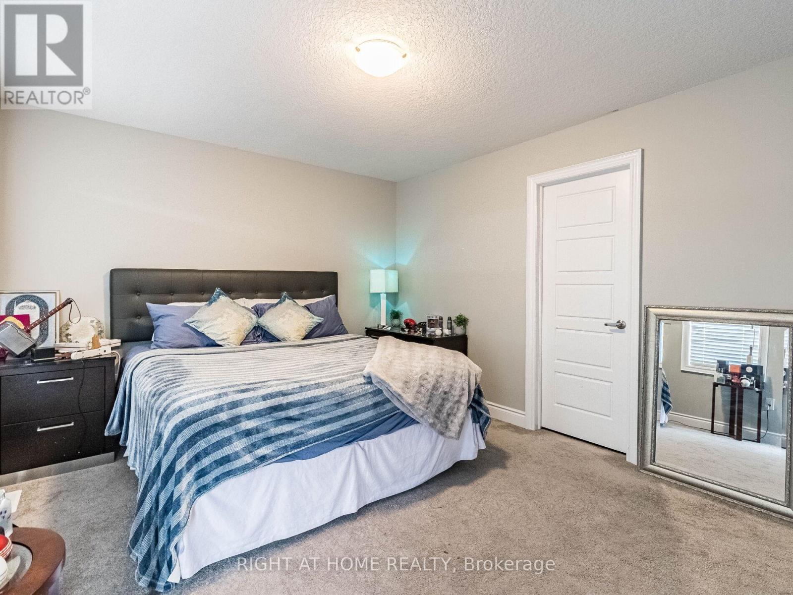 8779 Chickory Trail, Niagara Falls, Ontario  L2H 3S4 - Photo 37 - X12416370