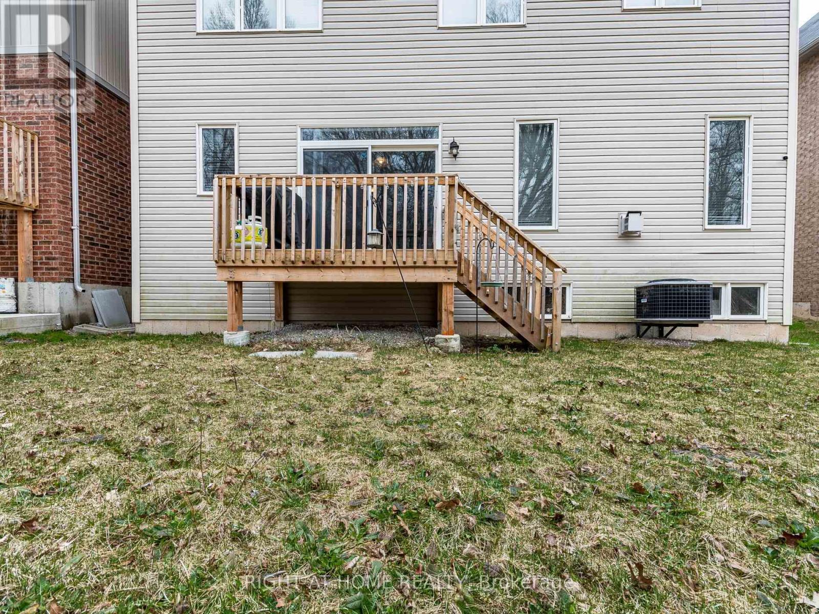 8779 Chickory Trail, Niagara Falls, Ontario  L2H 3S4 - Photo 50 - X12416370