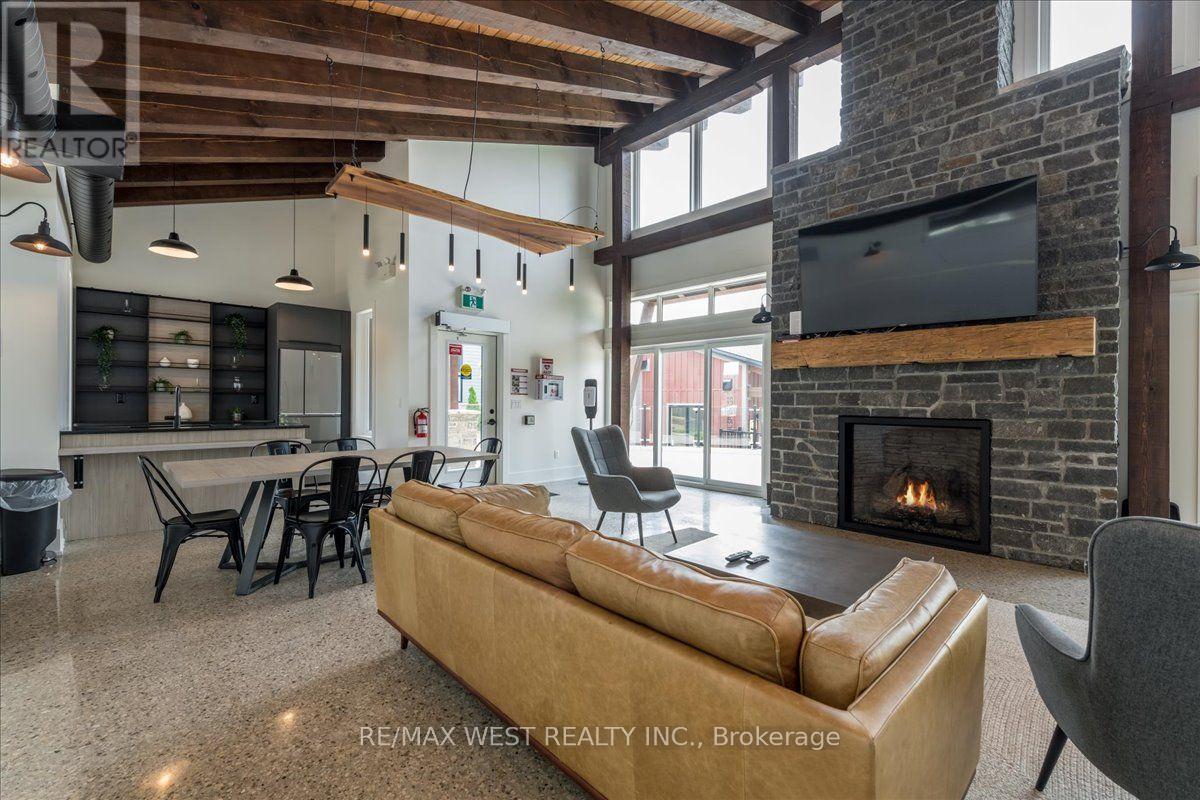 301 - 12 Beckwith Lane, Blue Mountains, Ontario  L9Y 0A4 - Photo 21 - X12416379