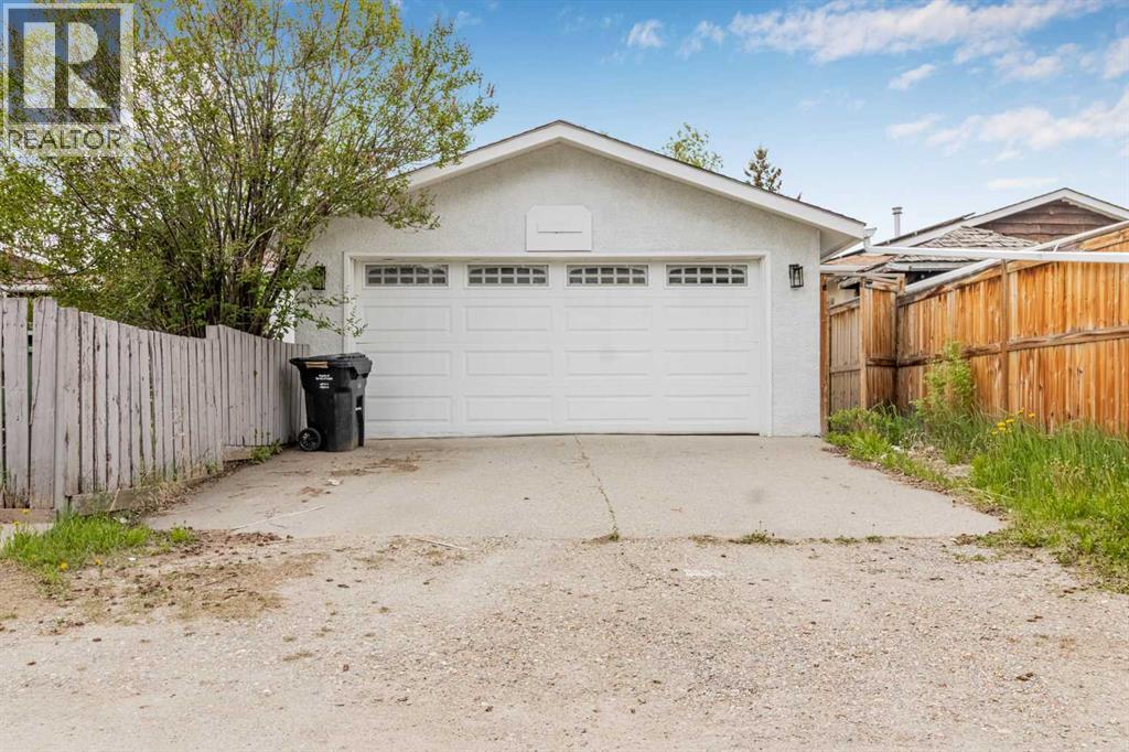 10512 Oakfield Drive Sw, Calgary, Alberta  T2W 2A9 - Photo 33 - A2258728