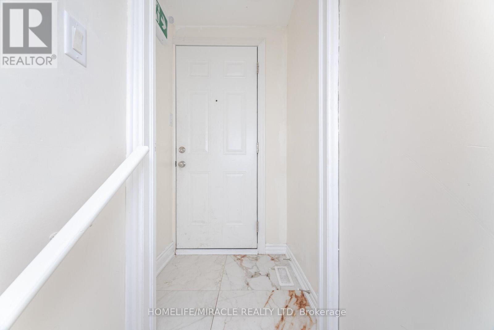 Basement - 7 Aldenham Street, Brampton, Ontario  L6X 5S2 - Photo 3 - W12413923