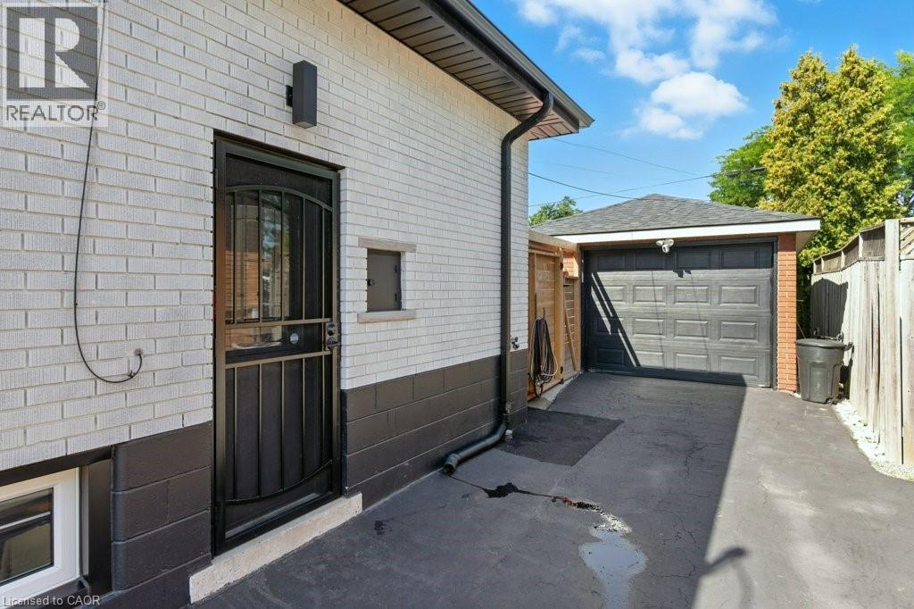 30 Cloke Court, Hamilton, Ontario  L8T 1N5 - Photo 38 - 40771926