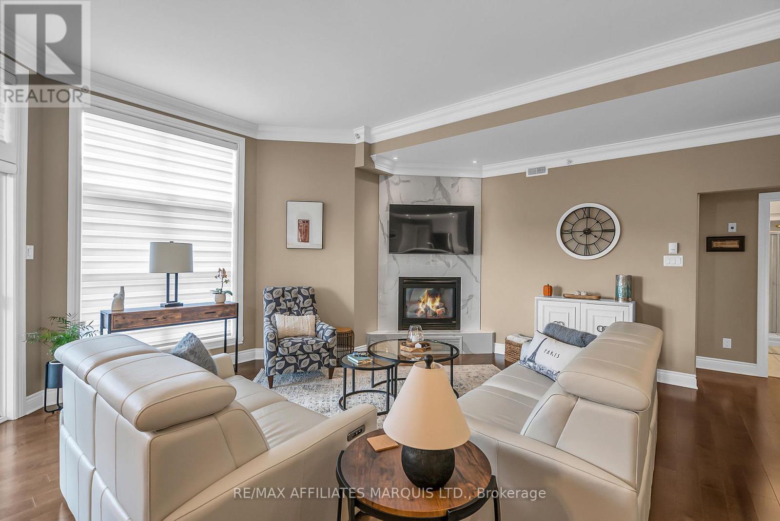 403 - 321 Water Street W, Cornwall, Ontario  K6J 1A5 - Photo 2 - X12415987
