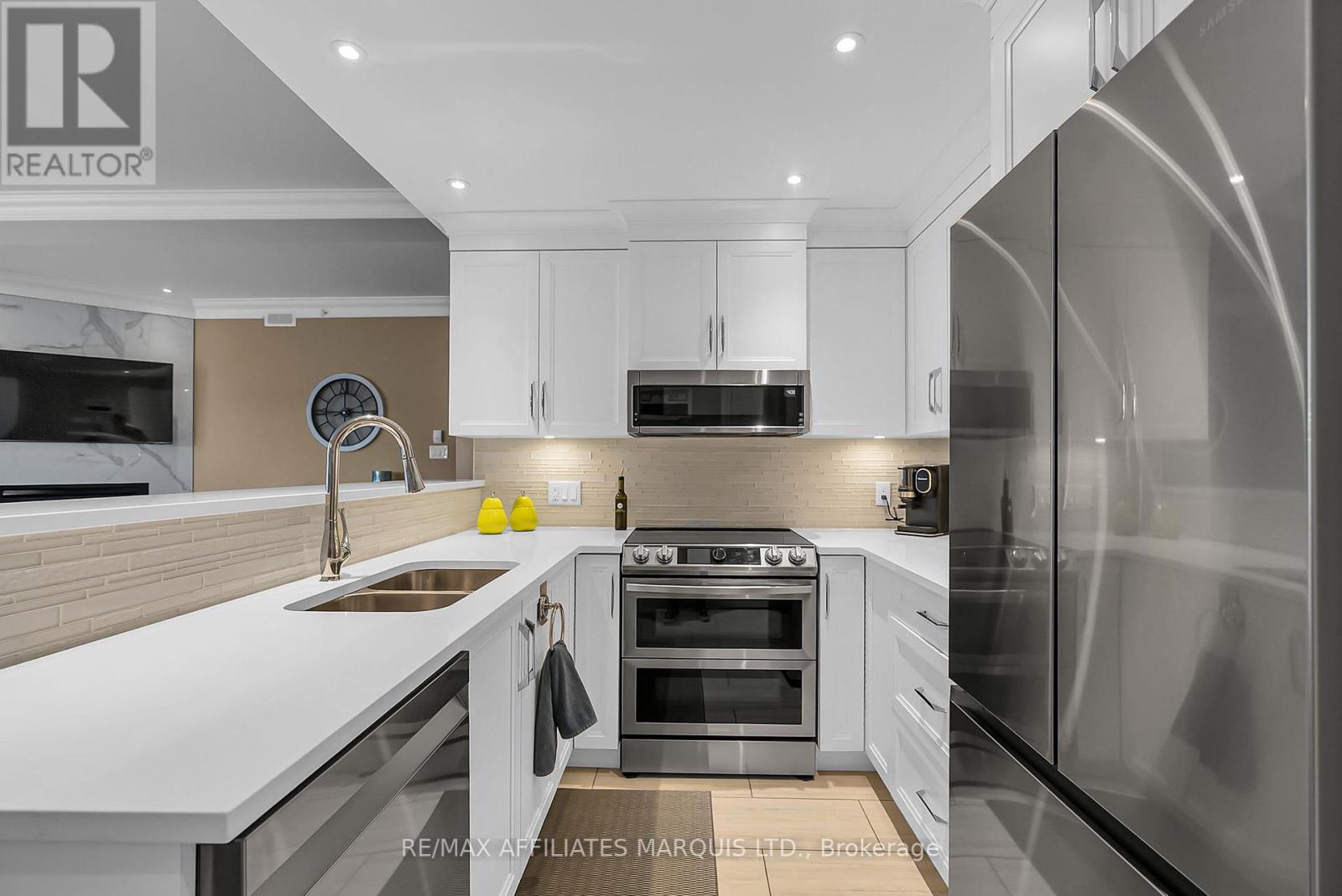403 - 321 Water Street W, Cornwall, Ontario  K6J 1A5 - Photo 7 - X12415987
