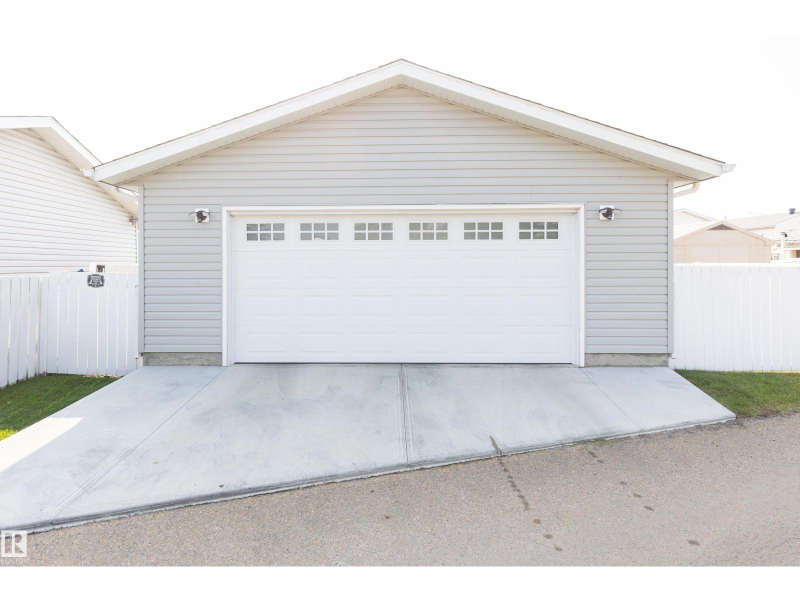 224 Kirkwood Av Nw, Edmonton, Alberta  T6L 5A8 - Photo 42 - E4457439