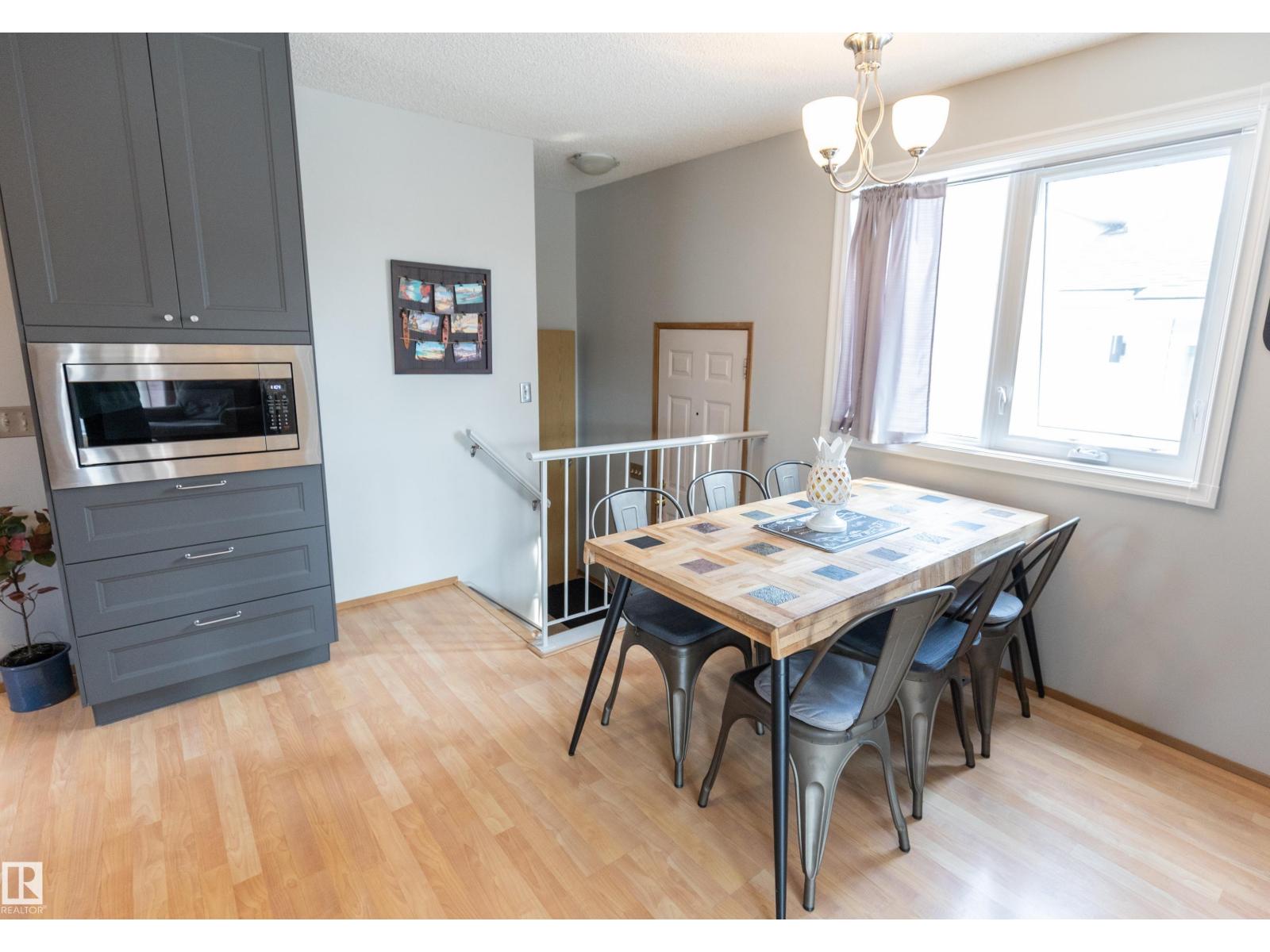 224 Kirkwood Av Nw, Edmonton, Alberta  T6L 5A8 - Photo 9 - E4457439