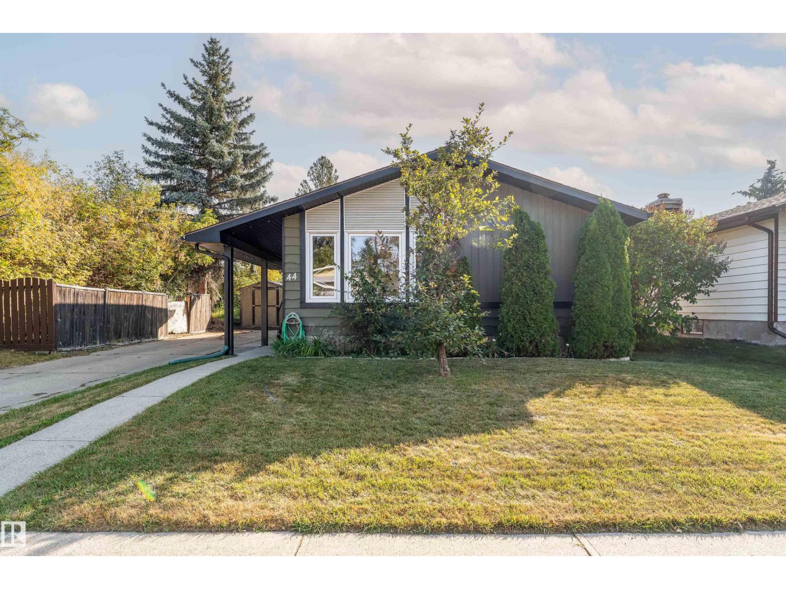 44 Mcnabb CR, Stony Plain, Alberta