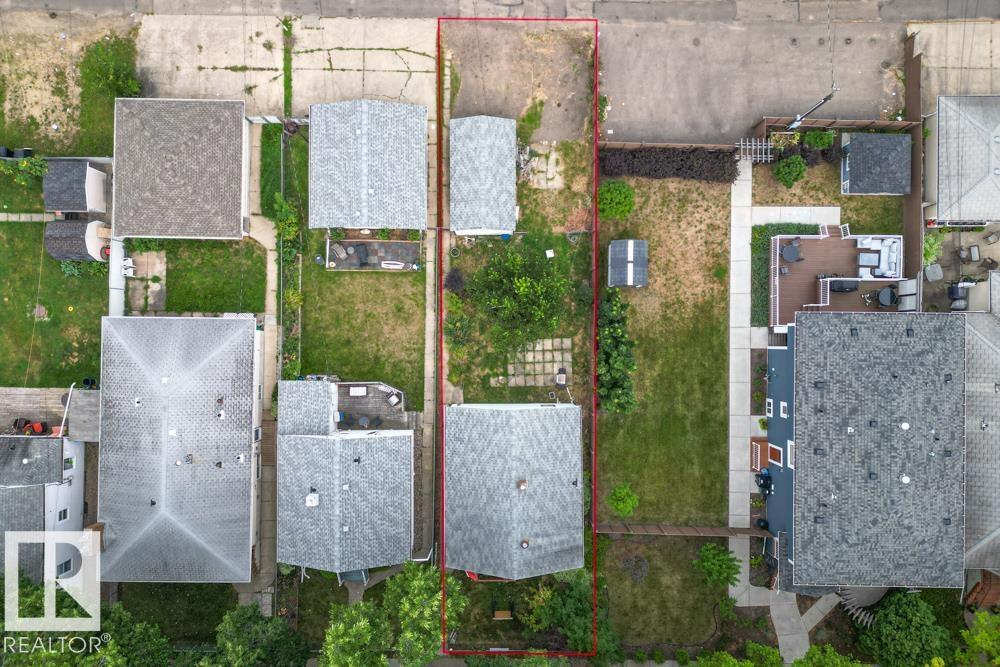 9818 81 AV NW, Edmonton, Alberta