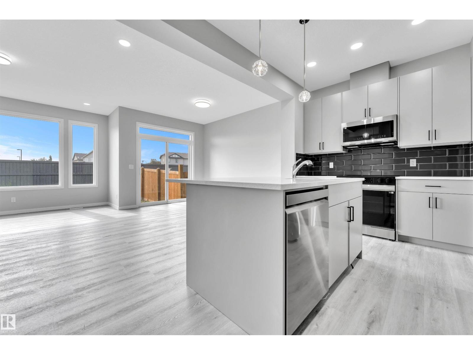 16832 49 St Nw, Edmonton, Alberta  T5Y 4G9 - Photo 14 - E4458685
