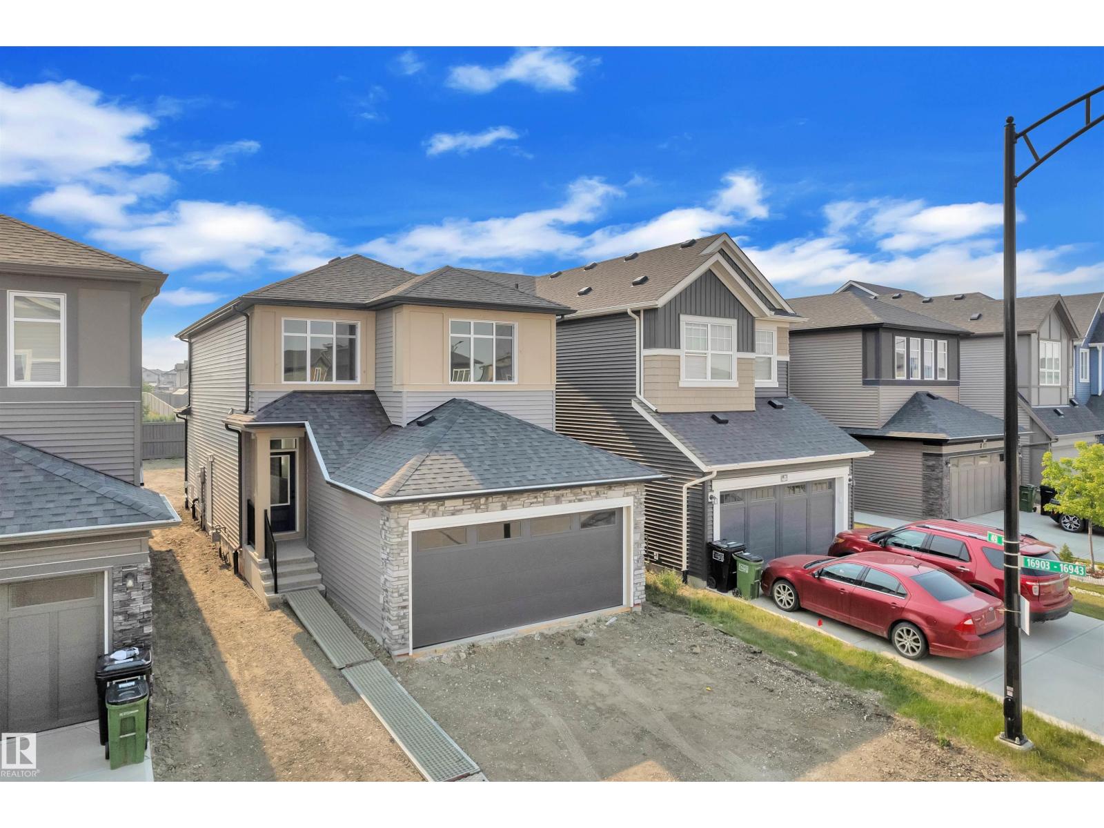 16832 49 St Nw, Edmonton, Alberta  T5Y 4G9 - Photo 4 - E4458685