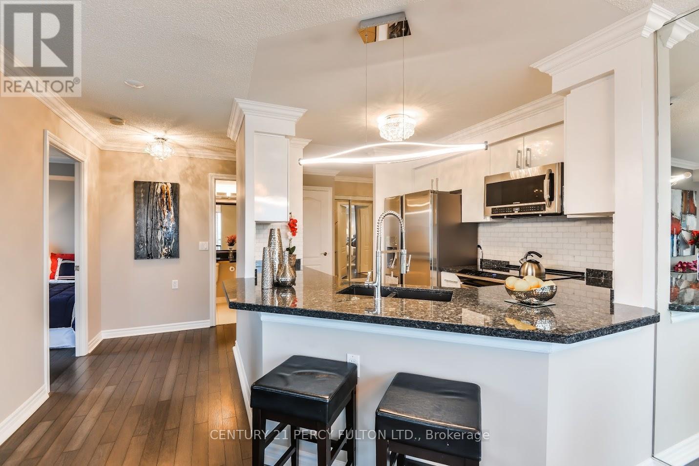212 - 1030 Sheppard Avenue, Toronto, Ontario  M3H 2T6 - Photo 10 - C12416408
