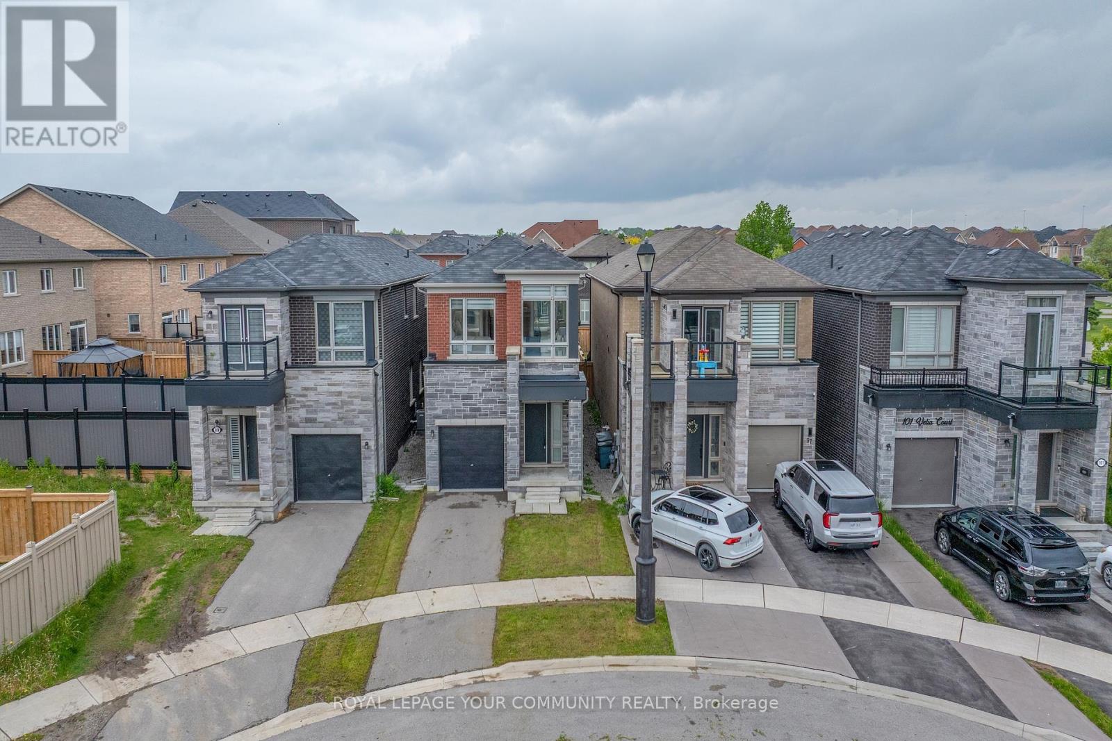 93 Velia Court, Vaughan, Ontario  L4H 4S5 - Photo 4 - N12416385