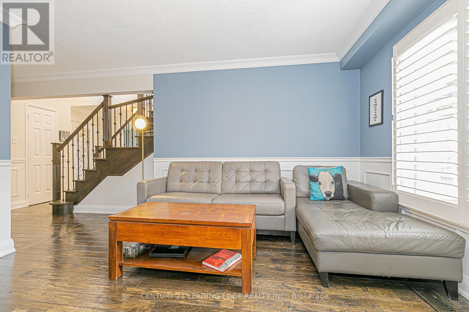 31 Twelve Oaks Drive, Aurora, Ontario  L4G 6J5 - Photo 7 - N12416452