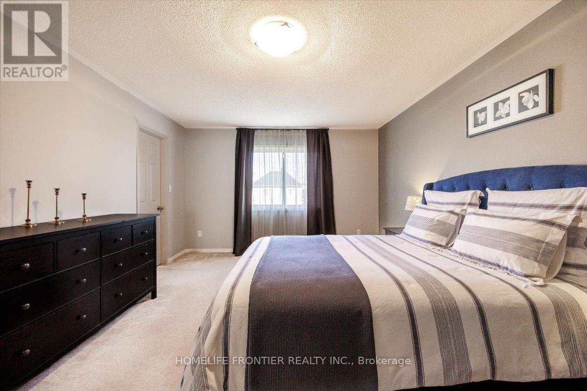 371 Langford Boulevard, Bradford West Gwillimbury, Ontario  L3Z 0P7 - Photo 18 - N12416457